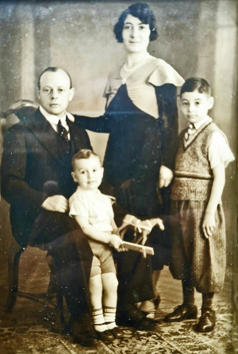 David, Elisabeth, Nathan en Sallie. Nijmegen 1932 of 1933.